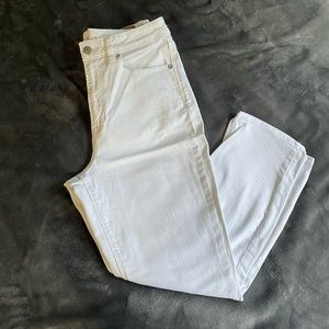 American Eagle mom jeans